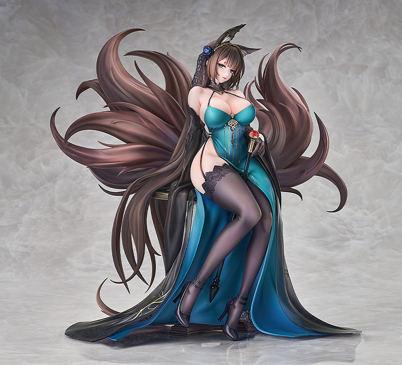 Azur Lane - Amagi: Throne of Fallen Petals Ver. 1/7 Scale Figure