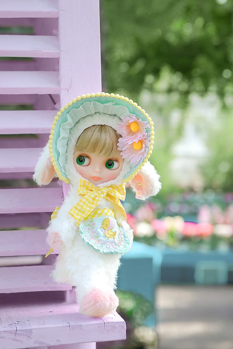 Blythe Una and Dot Doll